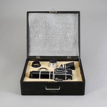 KAMERA, Hasselblad med tillbehör, modell 1000F, nr CT20027, Tillverkad 1956.