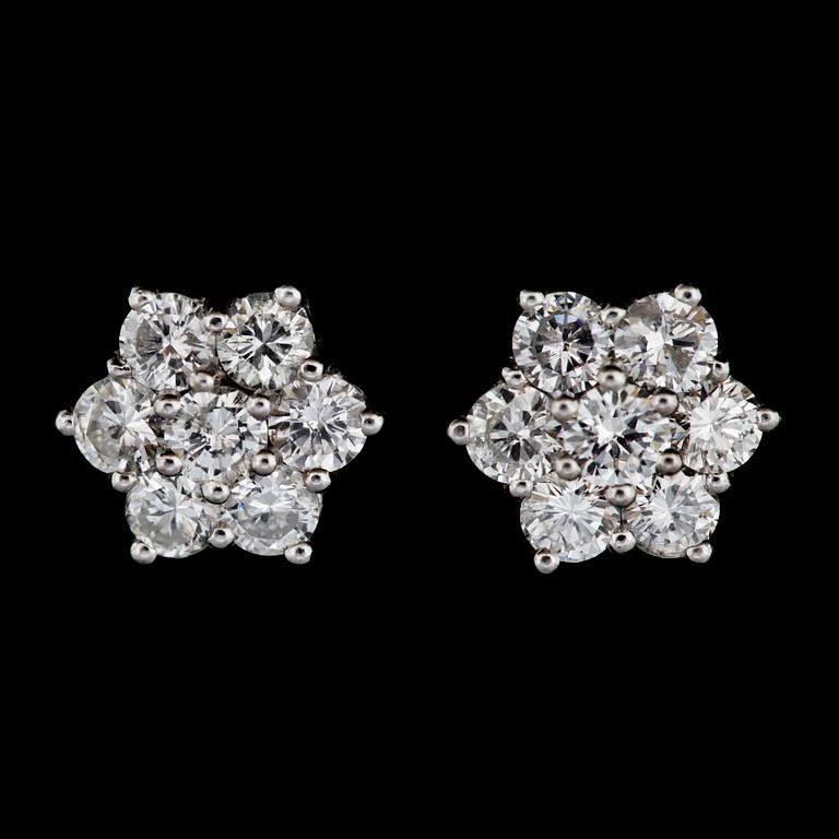 ÖRHÄNGEN, briljantslipade diamanter, tot. ca 1.90 ct.