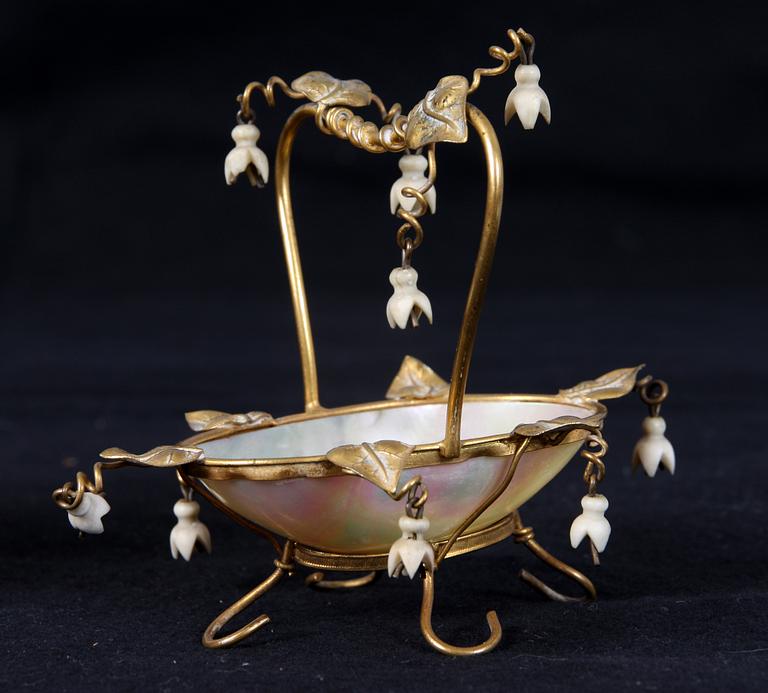 FICKUR, märkt Omega samt SKÅL, 1900-tal.