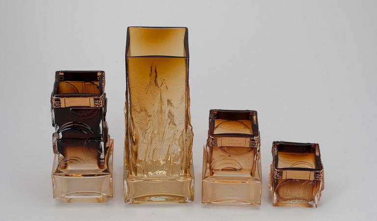 VASER, 4 st, glas, 3 st signerade Pentti Sarpaneva. Kumela, Finland 1960-1980-tal.