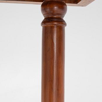 A Swedish Grace console table, 1920s-1930s.