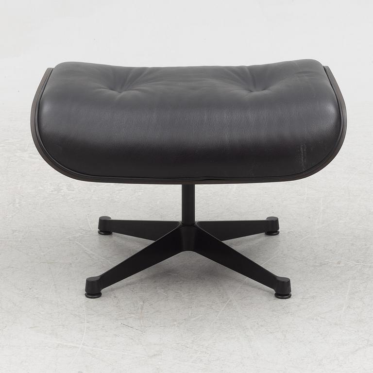 Charles & Ray Eames, an "Eames Lounge Chair" with ottoman, Vitra, 21st century.