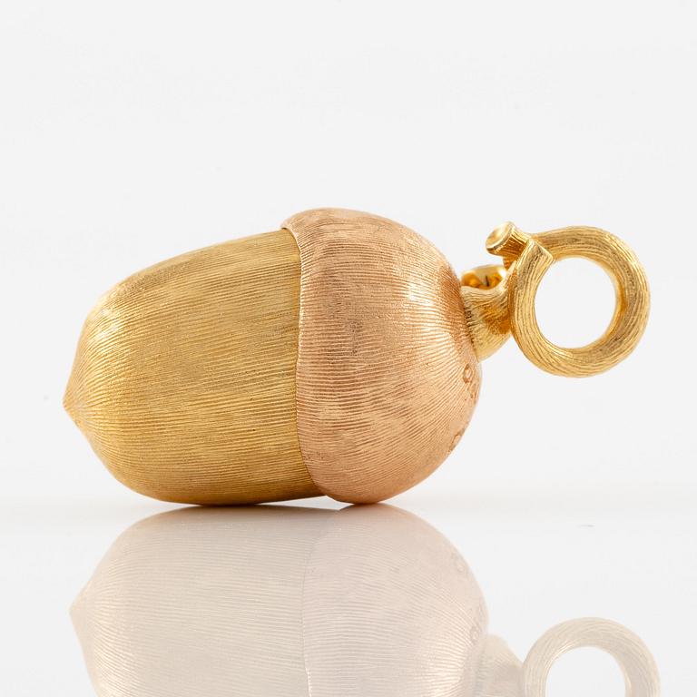 An Ole Lynggaard pendant in 18K gold in two colours with a round brilliant-cut, "Forest Pendant".