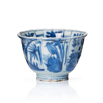 A blue and white kraak cup, Ming dynasty, Wanli (1572-1620).