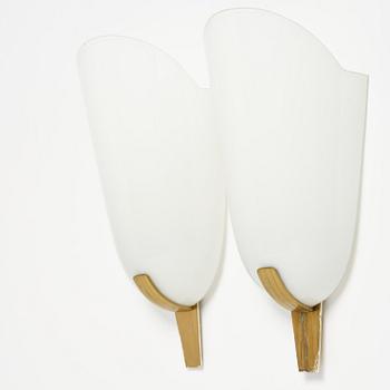 Harald Notini, a pair of wall sconces model "8495", Arvid Böhlmarks Lampfabrik, Stockholm, 1940s.