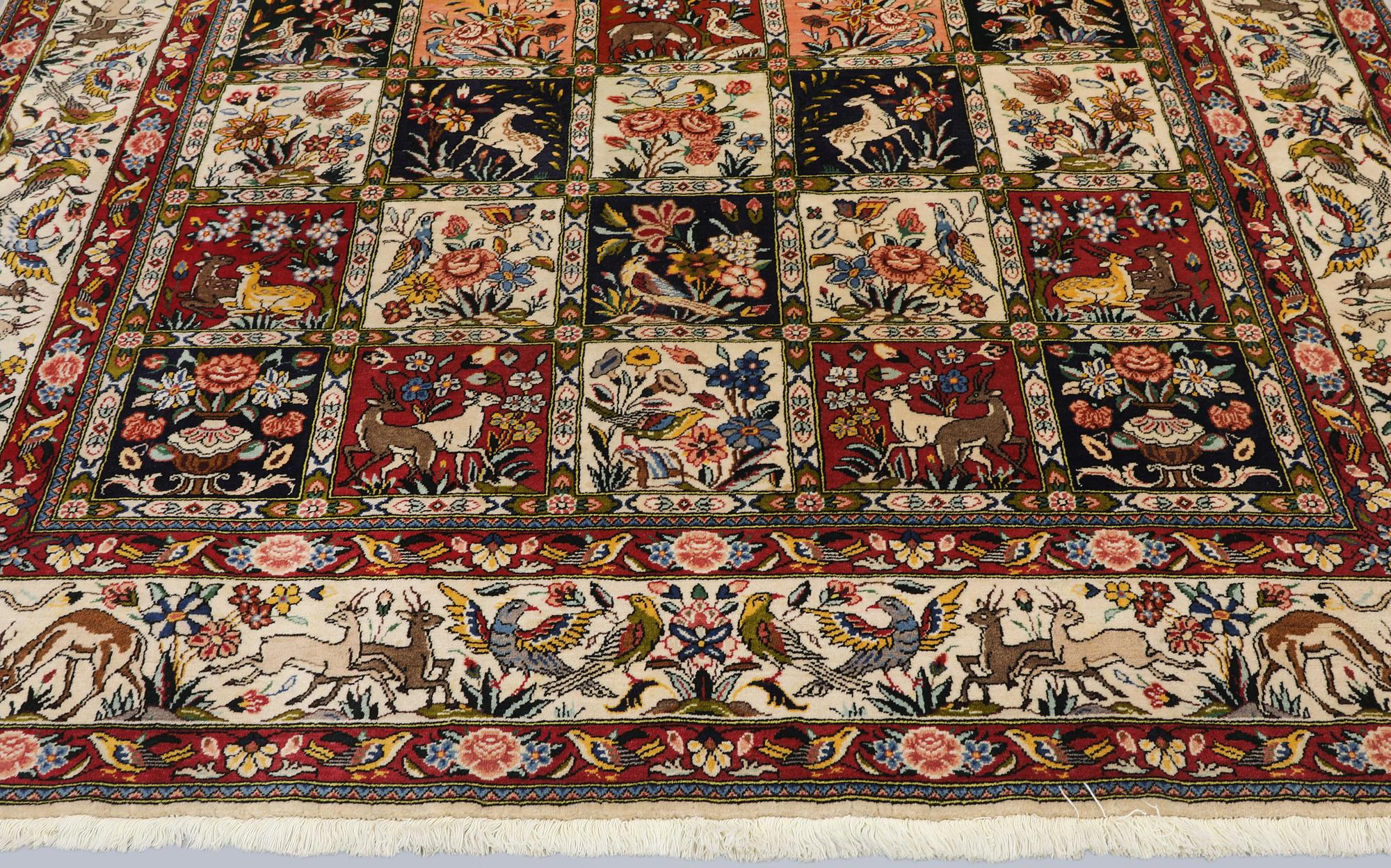 Carpet, Baktiari, 308 x 217 cm.