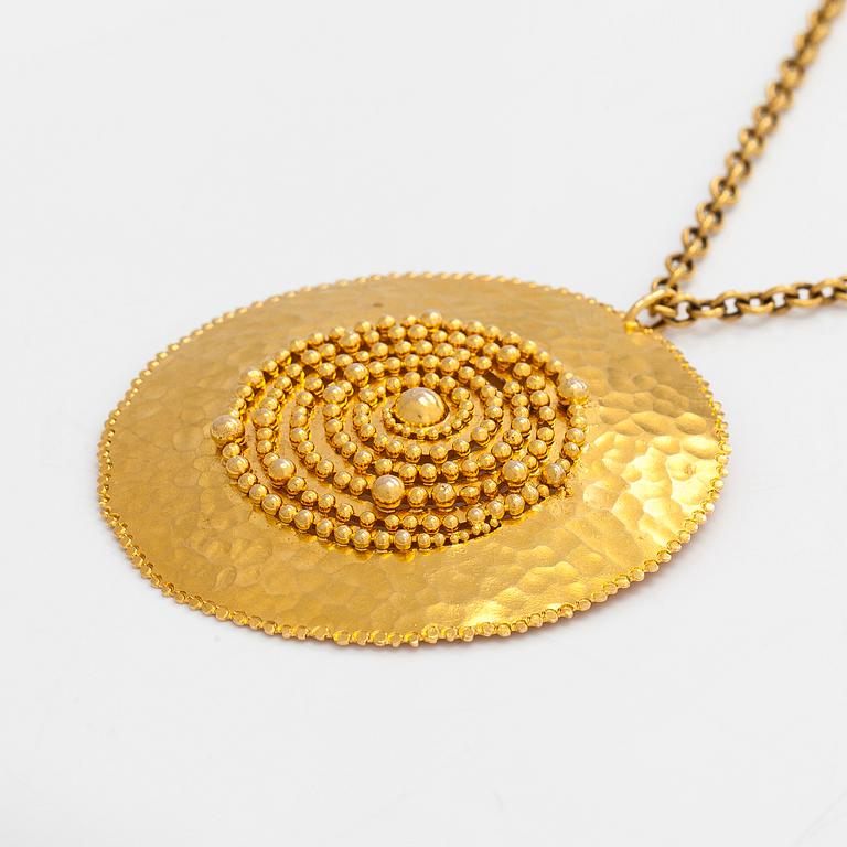 Tapio Wirkkala, "Vikingahänge", 14K guld, Westerback, Helsingfors 1971.