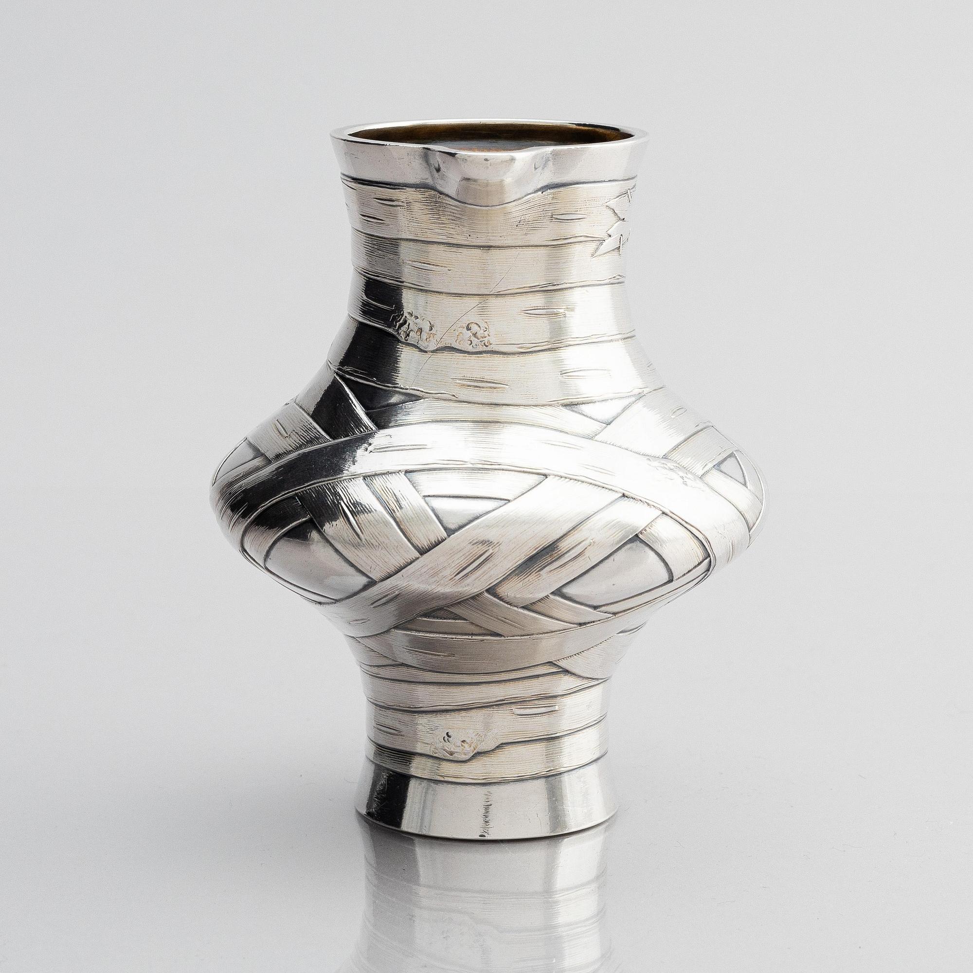 Sazikov, gräddkanna, förgyllt silver, Moskva 1881.