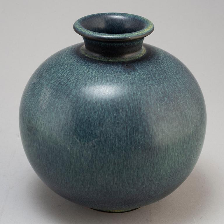 GUNNAR NYLUND, a stoneware vase, Rörstrand.