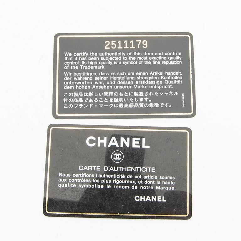 Chanel, axelremsväska.