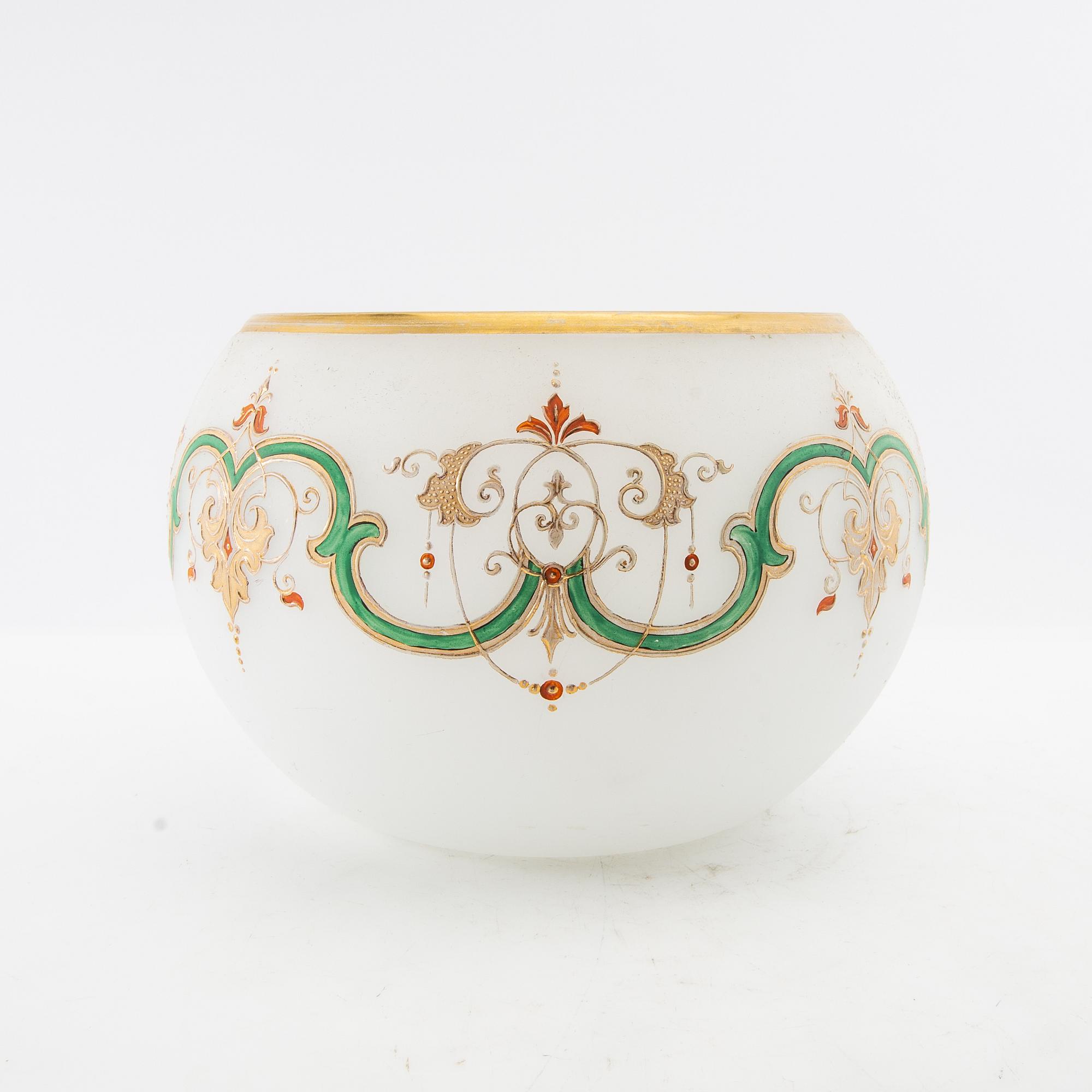 Bålskål med fat omkring 1900 flussglas med målad dekor.