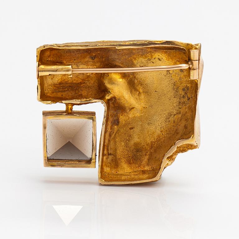 Björn Weckström, A 14K gold brooch "Crystal and cut" with a smoaky quartz. Lapponia 1965.