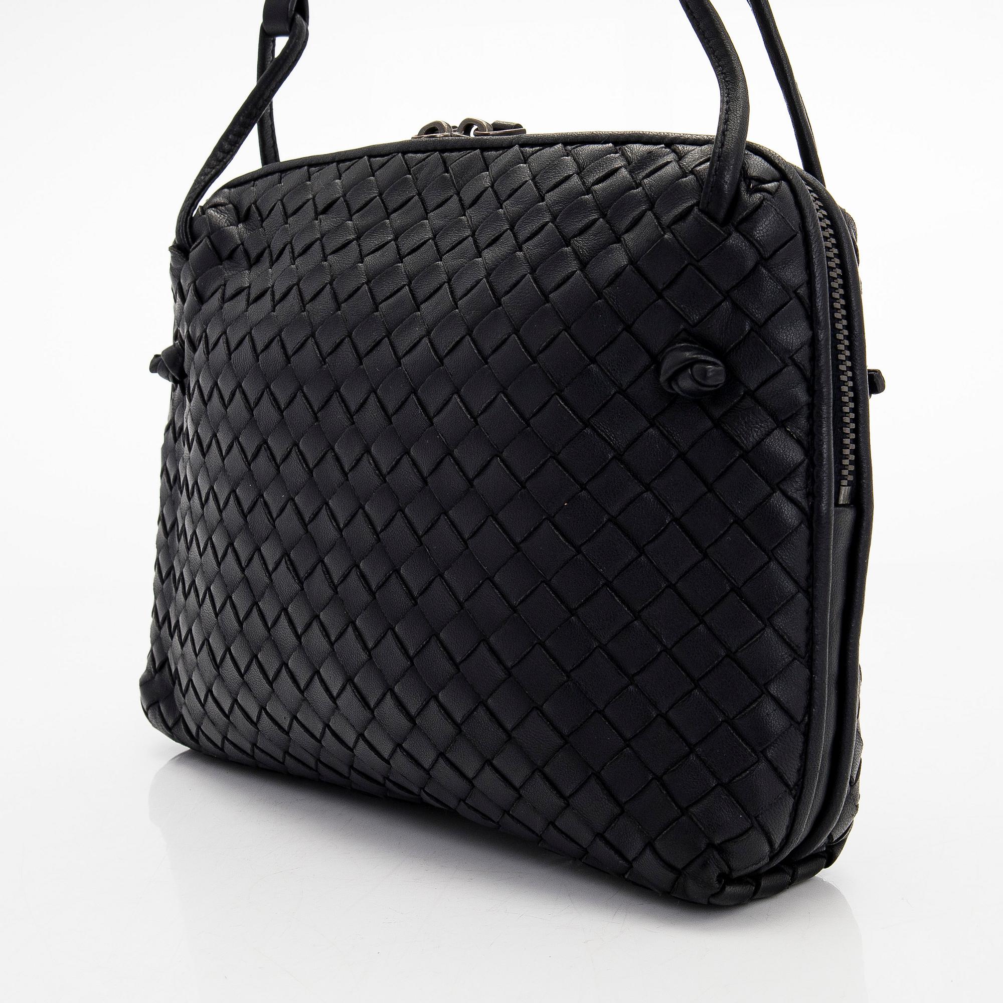 Bottega Veneta, a 'Nodini' bag.