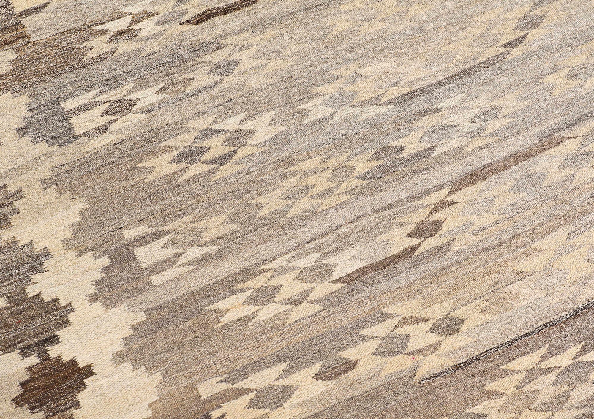 CARPET, Kilim, ca 312 x 199 cm.