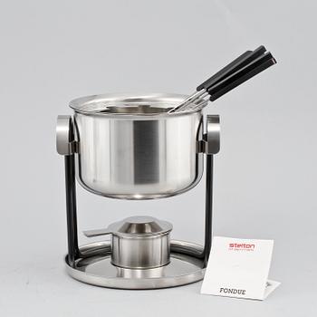 FONDUESET, Stelton, 1900-talets fjärde kvartal.