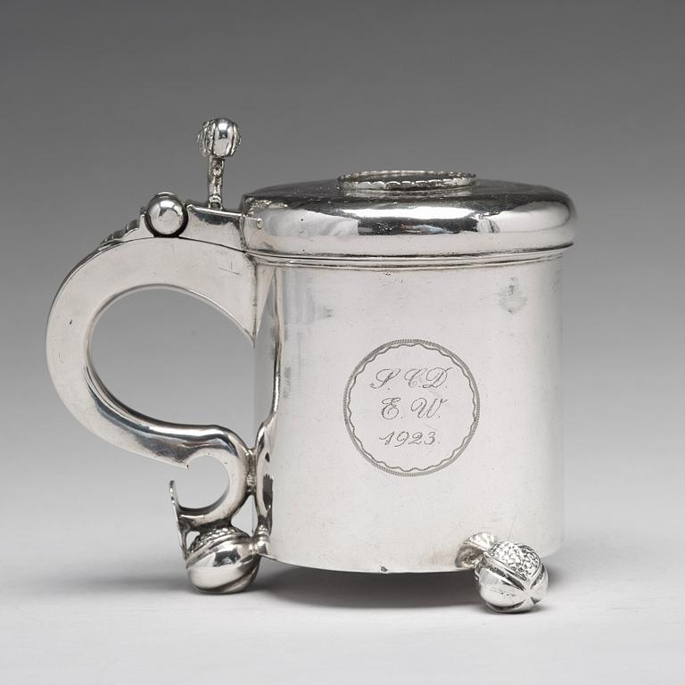 Niels Gertsen Thorbrügger, dryckeskanna, silver, Kolding (verksam 1710-1762).