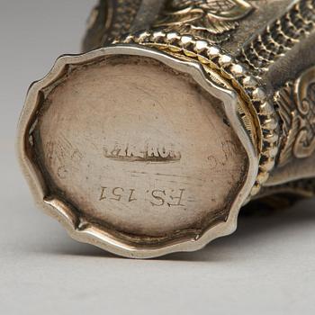 Paul G Zachun, luktdosa, silver, (verksam i Norrköping 1722-1753). Rokoko.