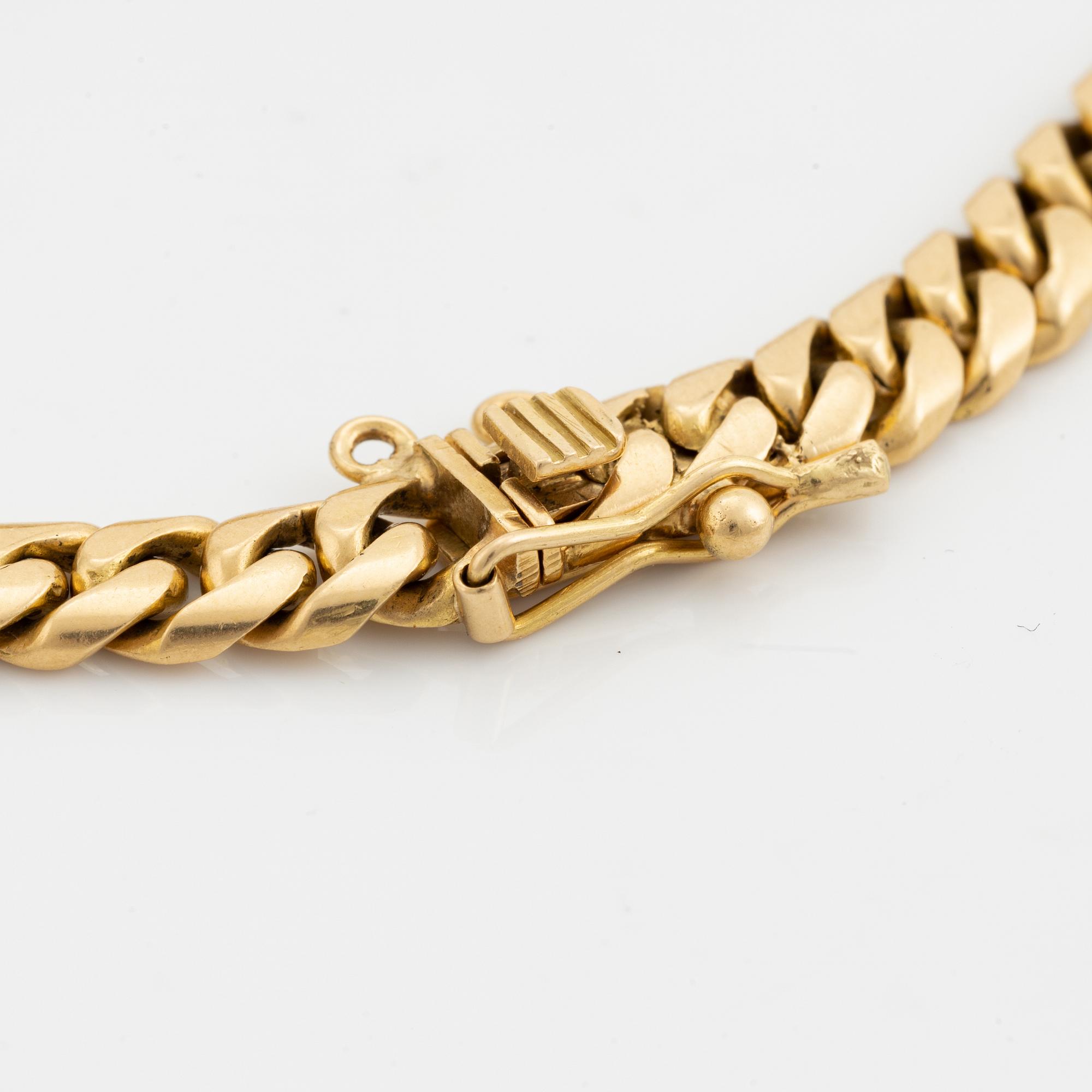18K gold necklace.