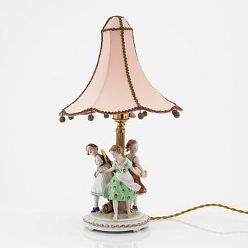 Bordslampa, porslin, Tyskland, 1900-talets början.