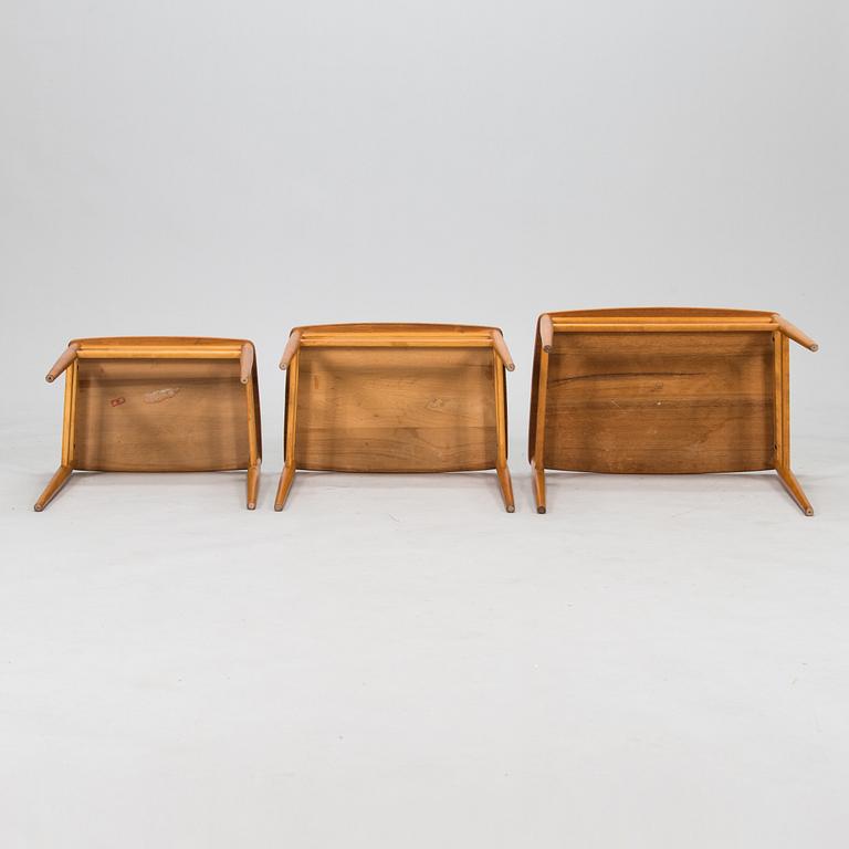 A 3-piece nesting table, mid-20th century.