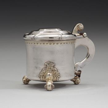 A Swedish 18th century parcel-gilt tankard, mark of Jonas Jaderstedt, Vasteras 1759.