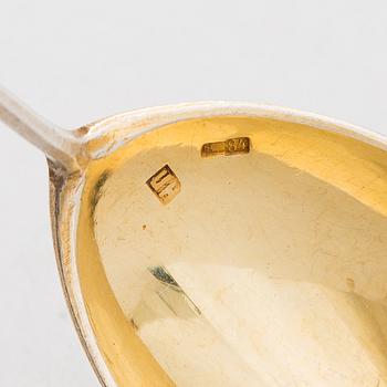 Nikolai Pavlov, teelusikoita, 6 kpl, hopeaa, osittain kullattu, Moskova, Venäjä 1908-17.