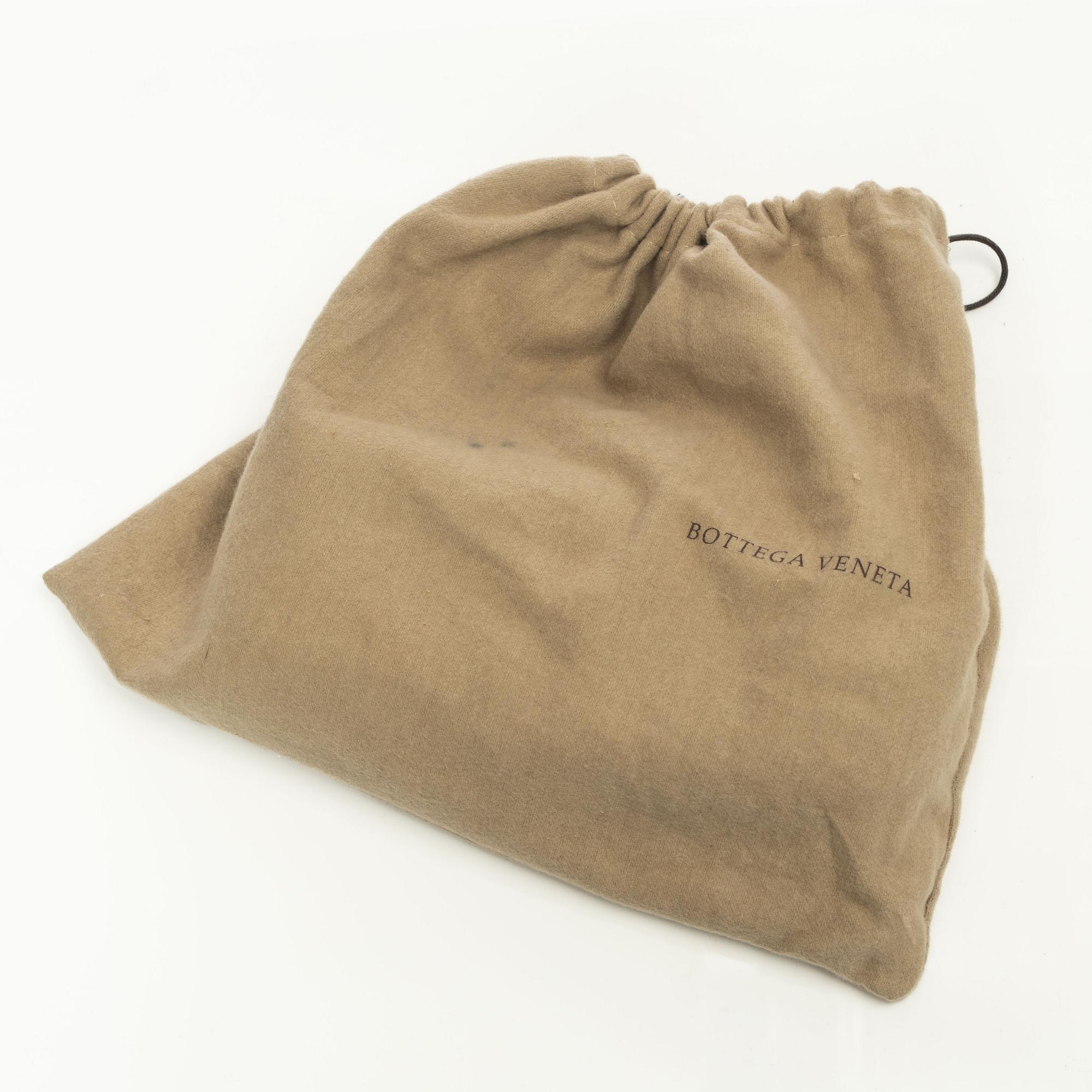 Bottega Veneta, clutch, "Long Knot".