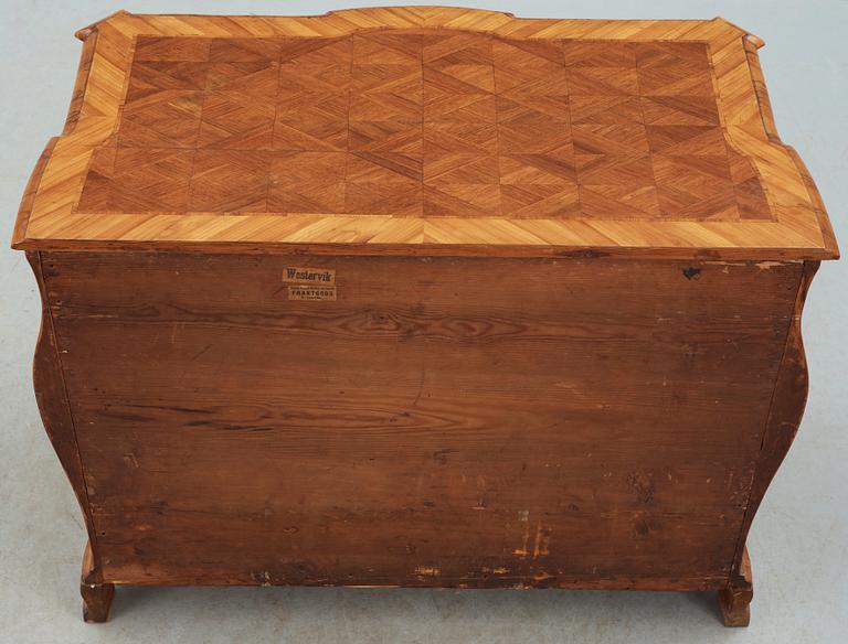 BYRÅ, senbarock/rokoko, 1700-talets mitt.