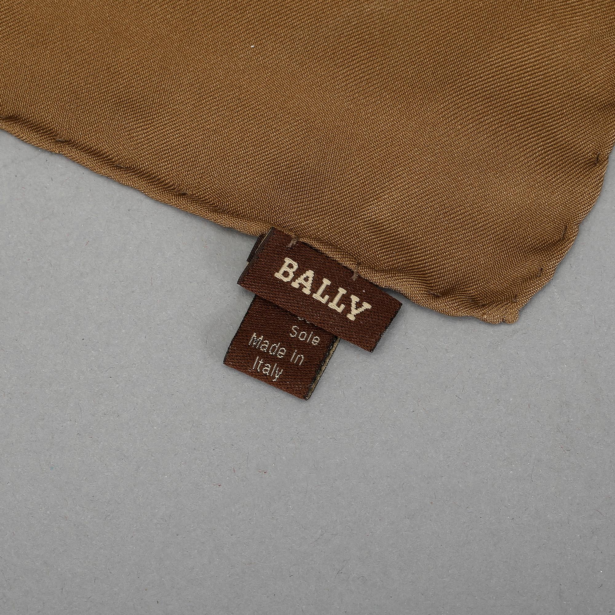 SCARF, Bally.