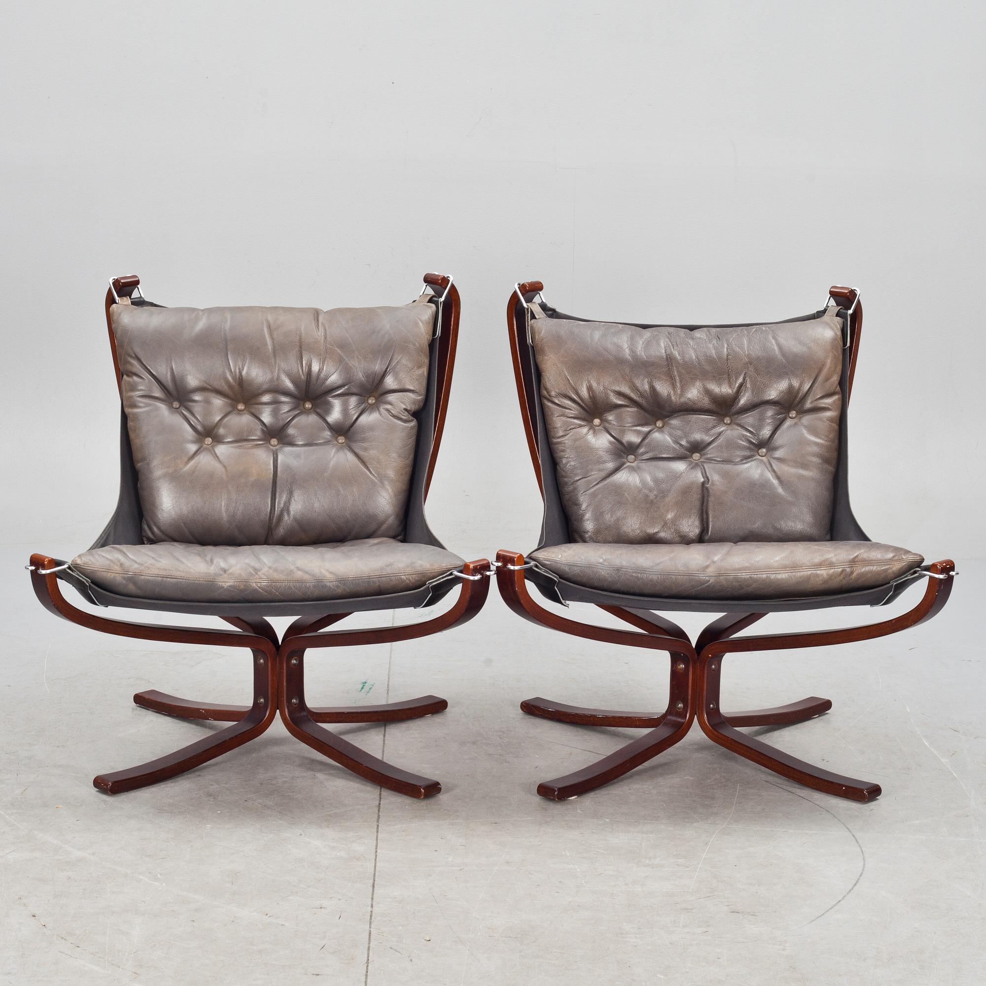 FÅTÖLJER, ett par, "Falcon chair", Sigurd Russel, Vatne möbler, Norge.