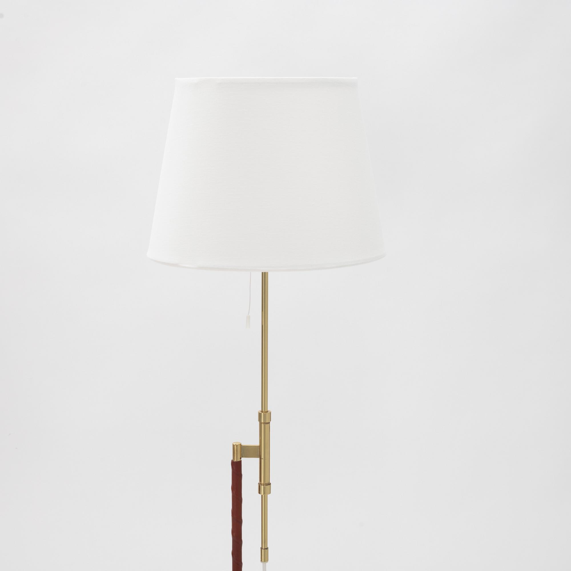 A pair of floor lamps, Möllers Armaturer, second par of the 20th Century.