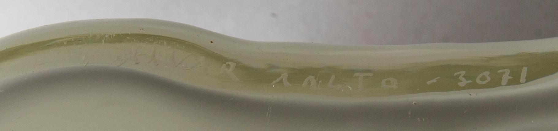 ALVAR AALTO, a Savoy glass vase.