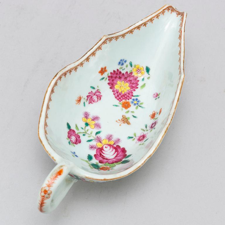 A famille rose sauce boat, Qing dynasty, Qianlong (1736-95).