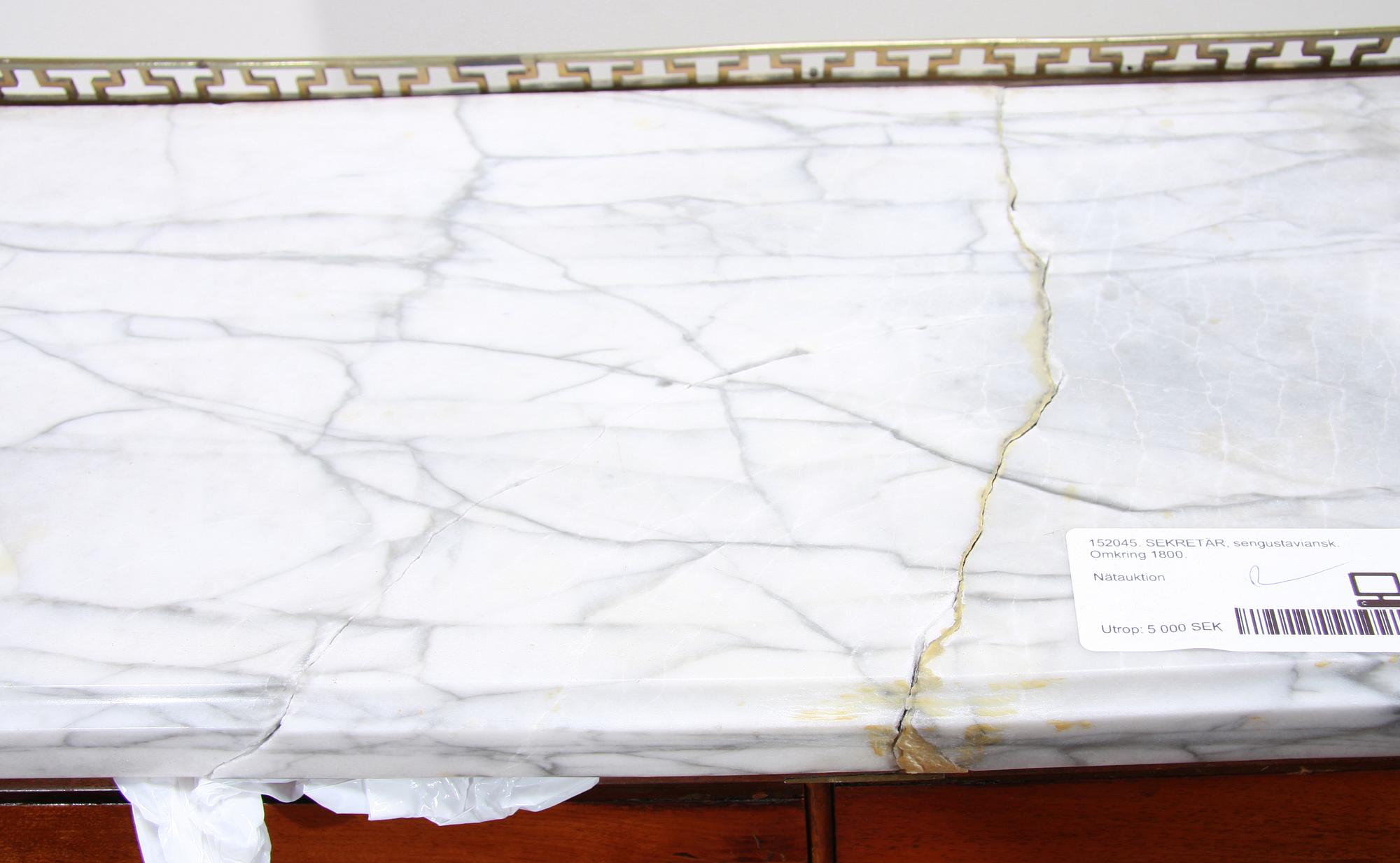 SEKRETÄR, sengustaviansk. Omkring 1800.