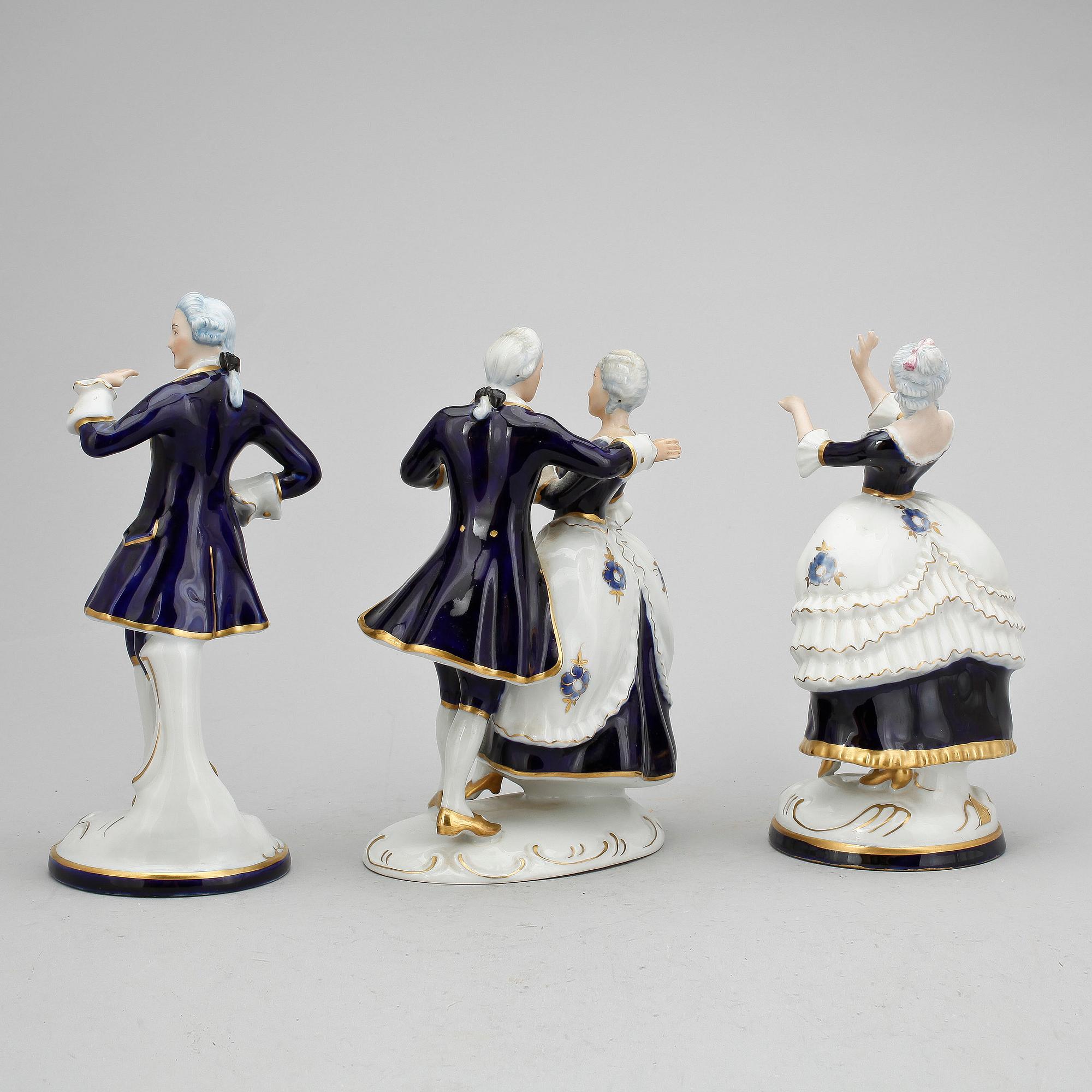 FIGURINER, 3 st, porslin Royal Dux. Danmark. 1900-talets andra hälft.
