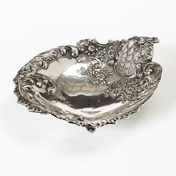 A Roccoco style silver latice bowl, turn of the 20th century, Austria-Hungary.