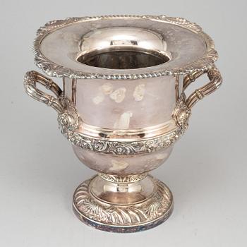 An English 20th century plated EP champagne cooler.