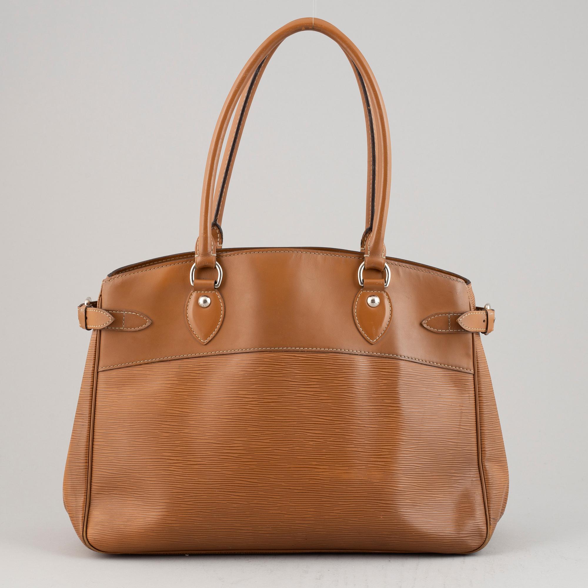 Louis Vuitton, a brown Epi handbag, 2006.