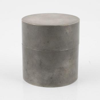 Nils Fougstedt, or Björn Trägårdh (1908-1998), a pewter box with cover, Svenskt Tenn, Stockholm 1932.