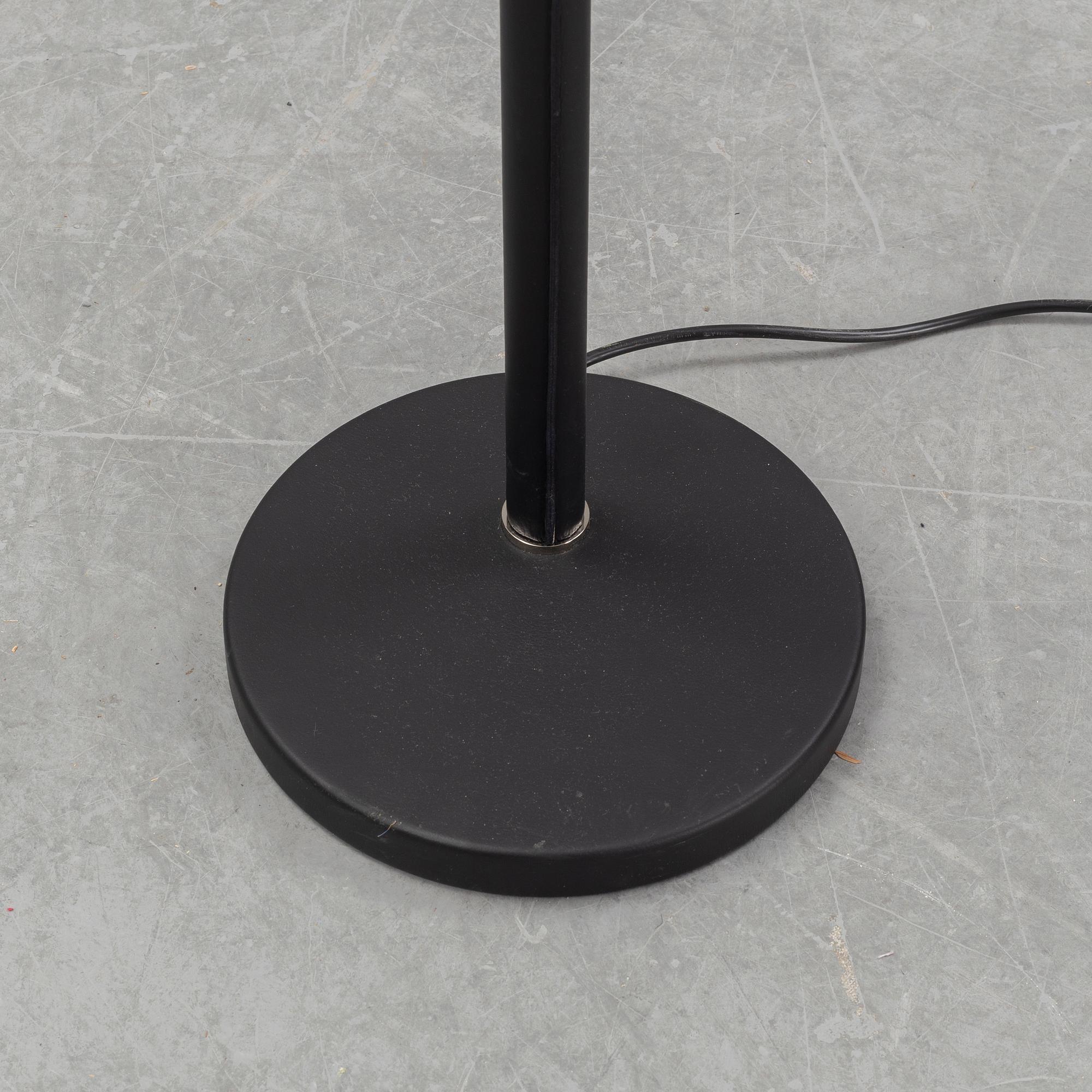 Alvar Aalto, golvlampa, modell A 809, Artek, formgiven 1959.