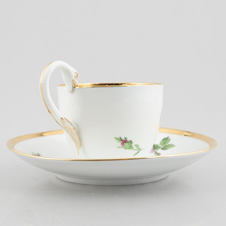 Meissen, a 45-piece "Red Rose" porcelain service, Germany, 19th-20th century.