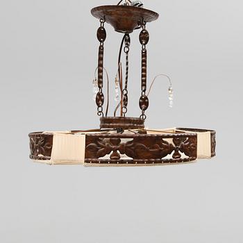 TAKLAMPA, 1900-talets första hälft. Höjd ca 40 cm.