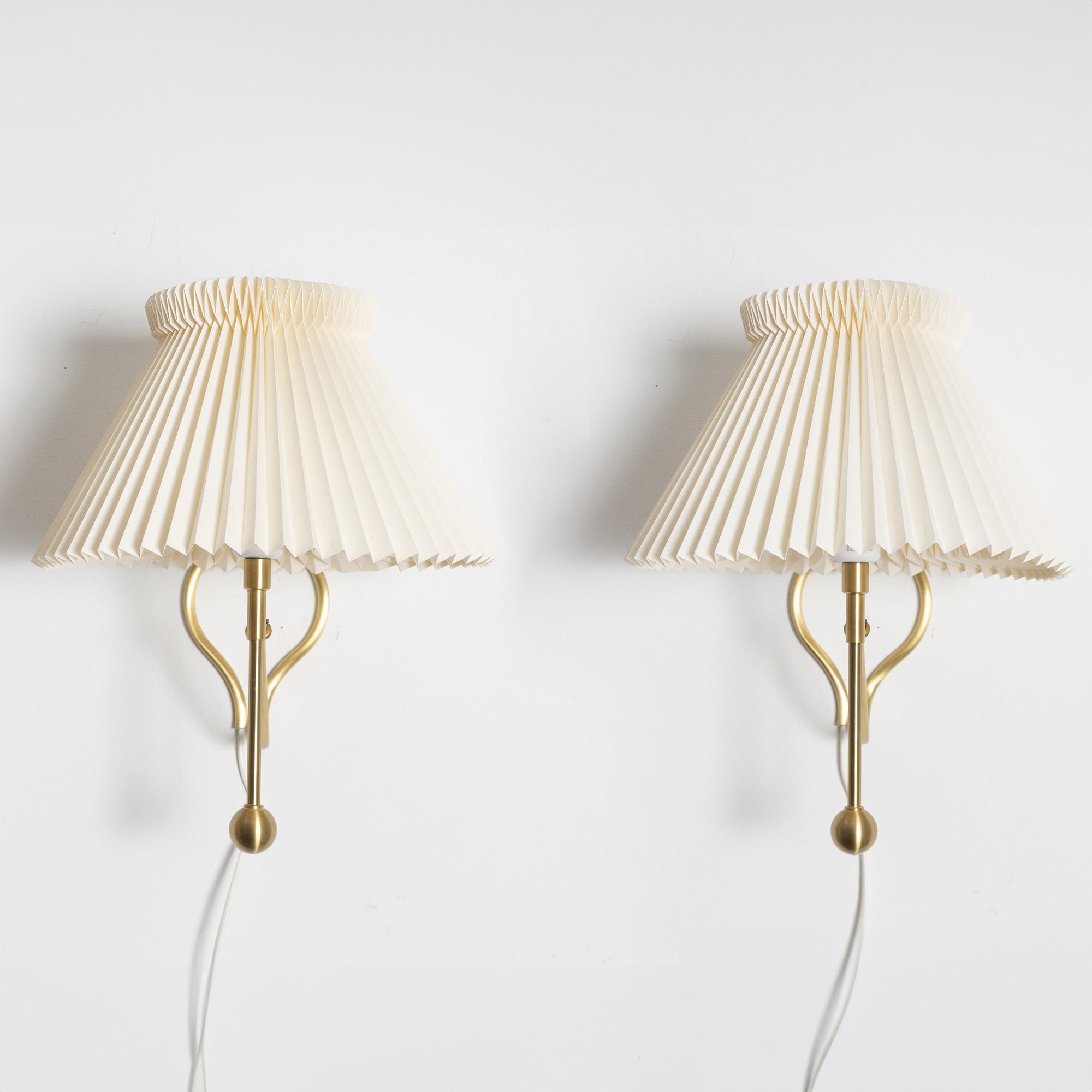 Vägg/bordslampor, 2 st, Le Klint.