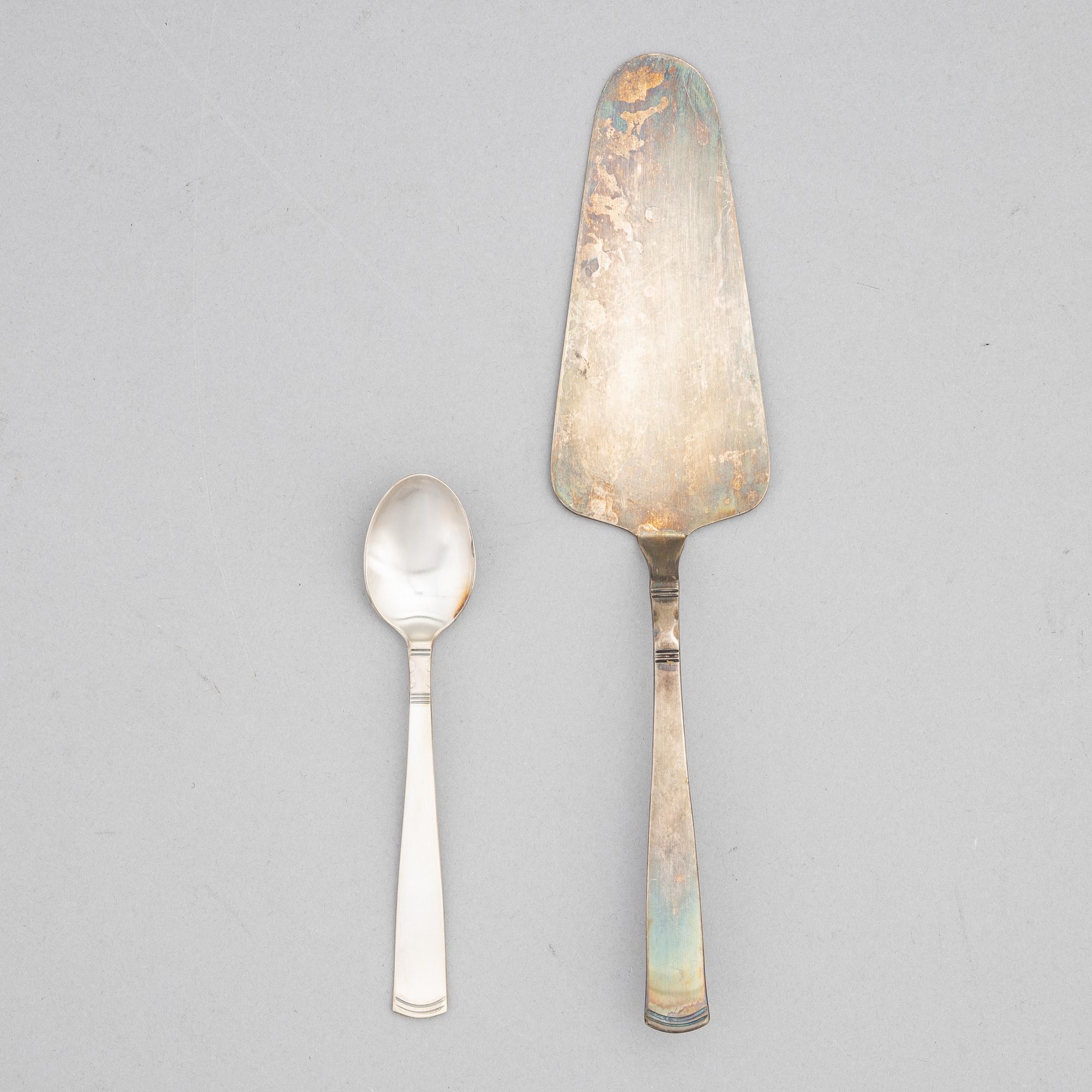 Jacob Ängman, twelve silver spoons and a silver spatula, 'Rosenholm', GAB, 2001-2002.