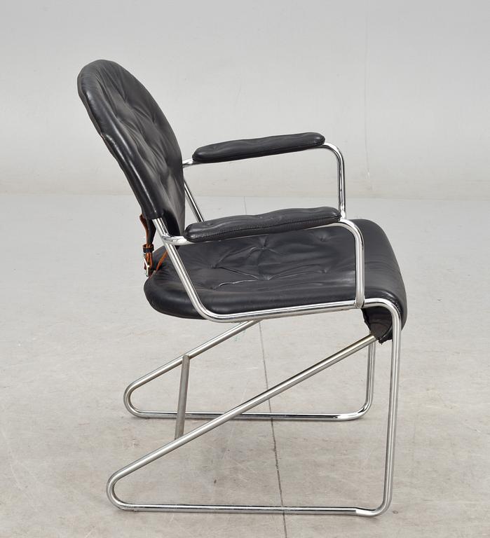 KARMSTOL, Sam Larsson, Dux.