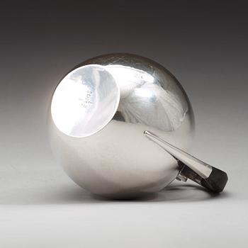 Johan Rohde, kanna, Georg Jensen, Köpenhamn 1933-44, design nr 653, sterling.
