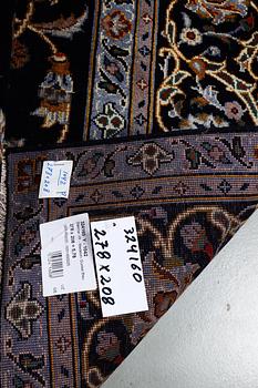 Matta, Keshan, ca 278 x 208 cm.