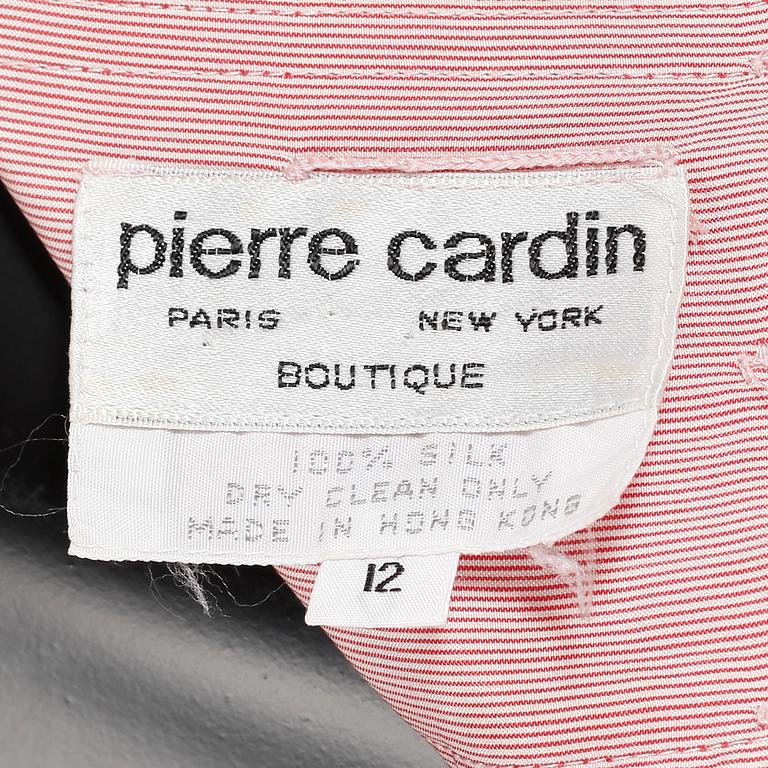 PIERRE CARDIN, a silk dress.