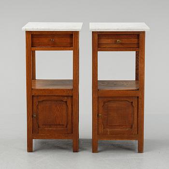 A pair od early 20th Century bedside tables.