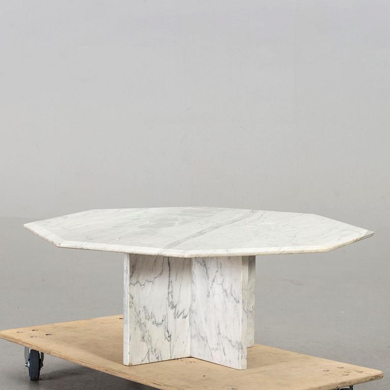 A MARBLE SOFA TABLE.